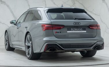 Audi RS6 AVANT PERFORMANCE 10