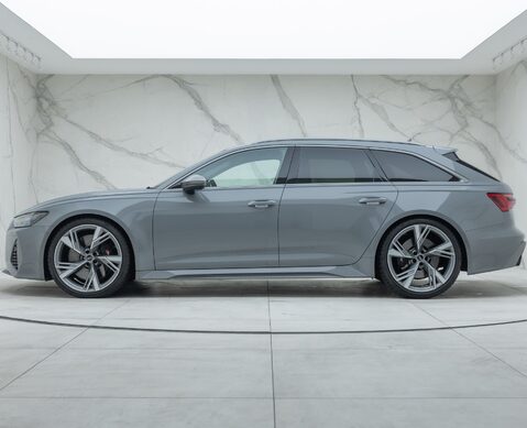 Audi RS6 AVANT PERFORMANCE