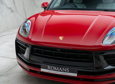 Porsche Macan GTS 34