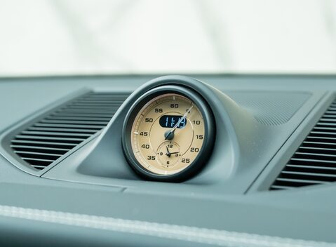 Porsche Macan GTS 23