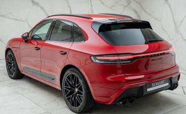 Porsche Macan GTS 12
