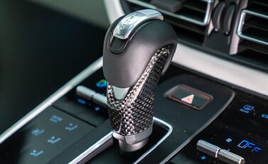 Porsche Macan GTS 27