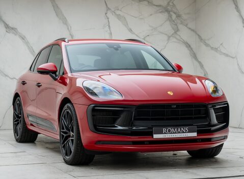 Porsche Macan GTS 9