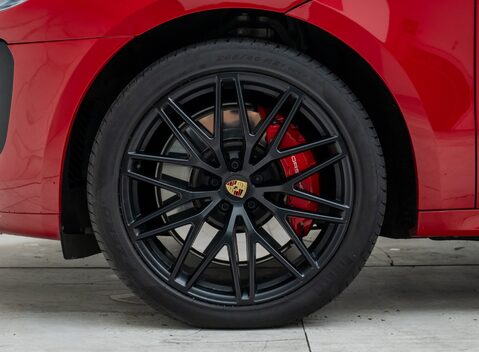 Porsche Macan GTS 33