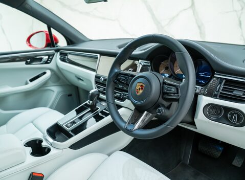 Porsche Macan GTS 13