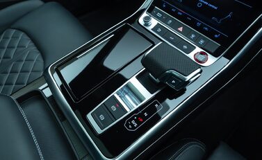 Audi SQ7 BLACK EDITION 26