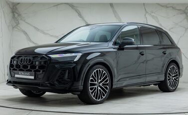 Audi SQ7 BLACK EDITION 1
