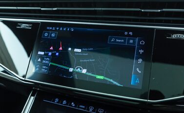 Audi SQ7 BLACK EDITION 23