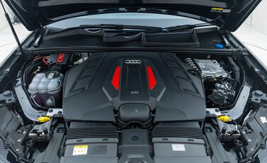Audi SQ7 BLACK EDITION 36
