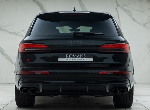 Audi SQ7 BLACK EDITION 8