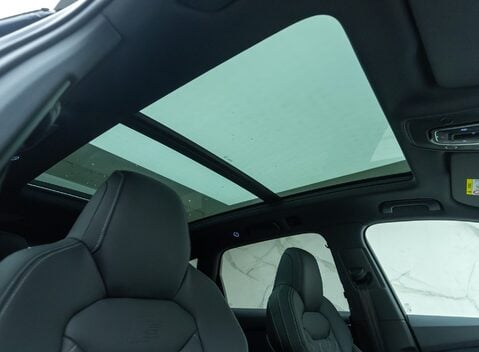 Audi SQ7 BLACK EDITION 16