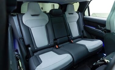 Land Rover Range Rover Sport P635 SV EDITION ONE 18