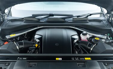 Land Rover Range Rover Sport P635 SV EDITION ONE 49