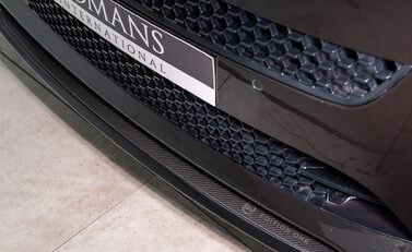 Land Rover Range Rover Sport P635 SV EDITION ONE 38