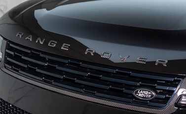 Land Rover Range Rover Sport P635 SV EDITION ONE 36