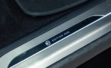 Land Rover Range Rover Sport P635 SV EDITION ONE 28