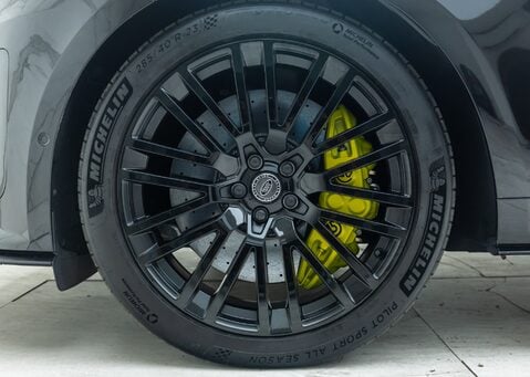 Land Rover Range Rover Sport P635 SV EDITION ONE