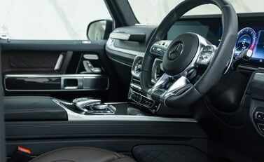 Mercedes-Benz G Class AMG G 63 13