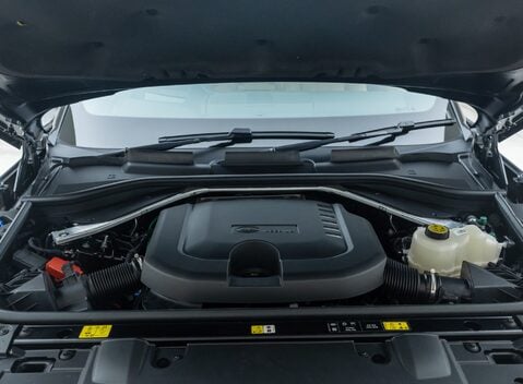 Land Rover Range Rover D350 AUTOBIOGRAPHY LWB 37