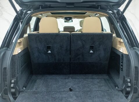 Land Rover Range Rover D350 AUTOBIOGRAPHY LWB 39