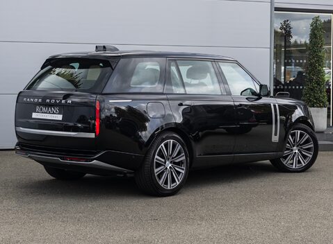 Land Rover Range Rover D350 AUTOBIOGRAPHY LWB 4