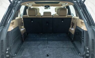 Land Rover Range Rover D350 AUTOBIOGRAPHY LWB 38