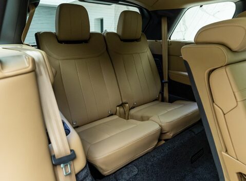 Land Rover Range Rover D350 AUTOBIOGRAPHY LWB 18