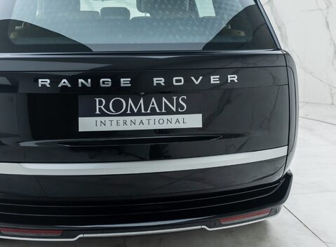 Land Rover Range Rover D350 AUTOBIOGRAPHY LWB 33