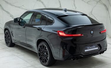 BMW X4 M COMPETITION 9