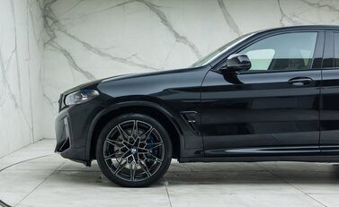 BMW X4 M COMPETITION 32