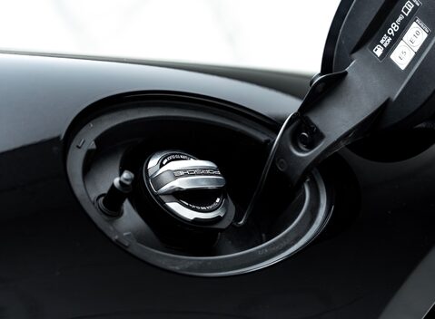 Porsche 911 Turbo S (992) 33