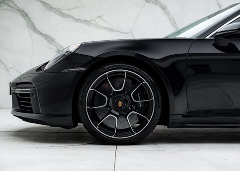 Porsche 911 Turbo S (992) 