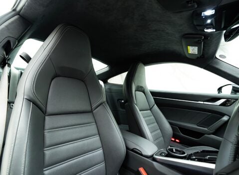 Porsche 911 Turbo S (992) 15