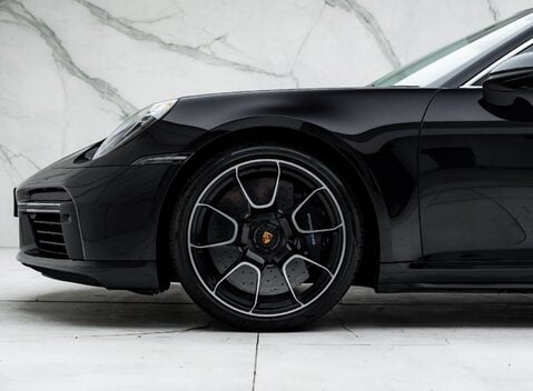 Porsche 911 Turbo S (992) 29