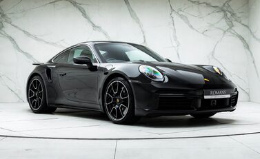 Porsche 911 Turbo S (992) 9