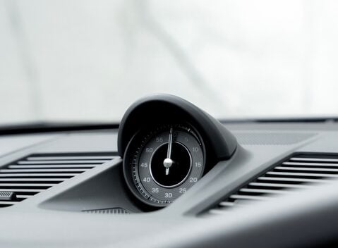 Porsche 911 Turbo S (992) 21