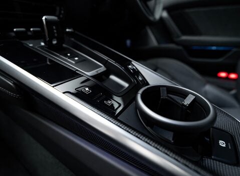 Porsche 911 Turbo S (992) 25