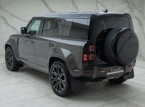 Land Rover Defender 110 OCTA 12