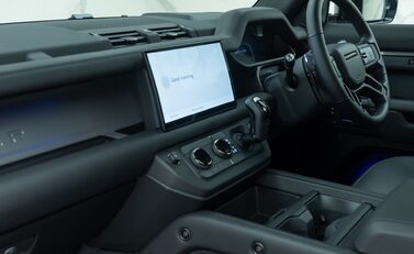 Land Rover Defender 110 OCTA 20