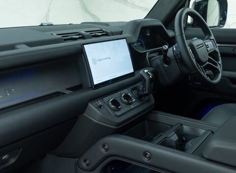 Land Rover Defender 110 OCTA 20