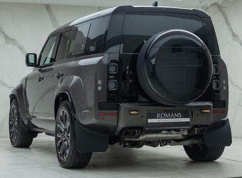 Land Rover Defender 110 OCTA 10