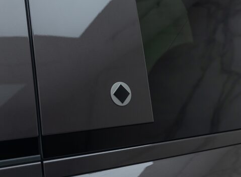 Land Rover Defender 110 OCTA 35