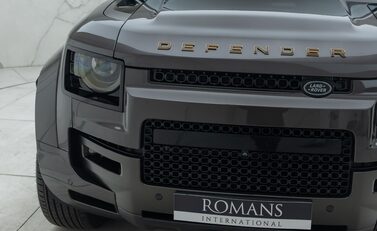 Land Rover Defender 110 OCTA 30