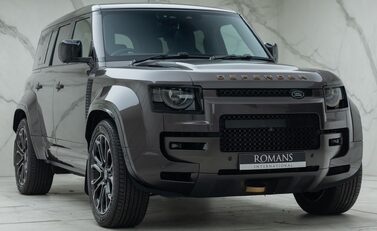 Land Rover Defender 110 OCTA 9