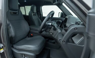 Land Rover Defender 110 OCTA 14