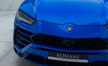 Lamborghini Urus 32