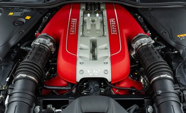 Ferrari 812 Superfast 44