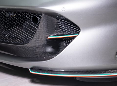 Ferrari 812 Superfast 32