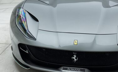 Ferrari 812 Superfast 30
