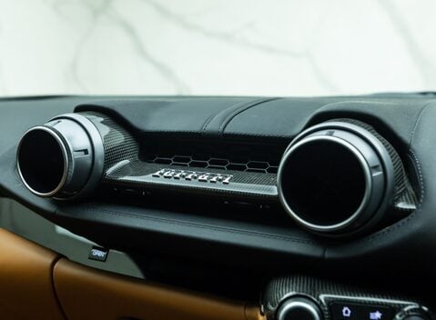 Ferrari 812 Superfast 21